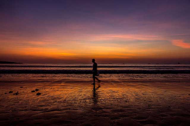 jimbaran-beach-sunset-640